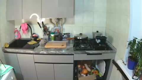 Snapshot of littlehappines chatting on 11.19.25 littlehappines online show from 11.19.25