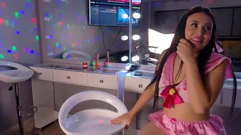   Tip us  ask our names online show from 02.11.26