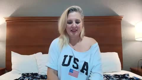 lisanixs online show from 04.28.26