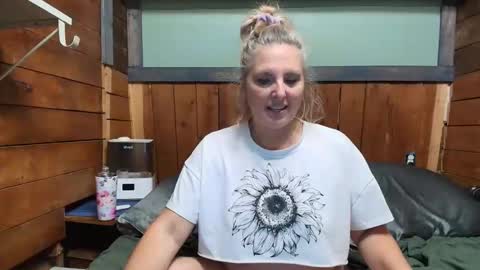 lisanixs online show from 05.05.26
