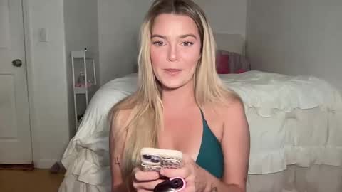 Marciabrady online show from 09.18.25