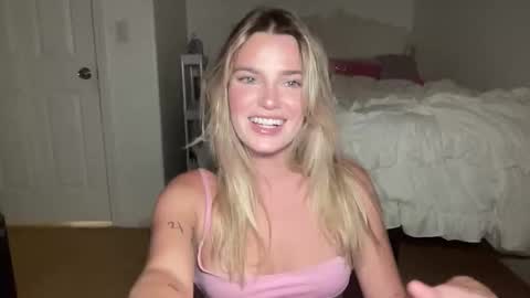 Marciabrady online show from 10.17.25