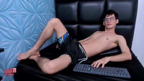 Snapshot of littlemax23 chatting on 09.25.25 MAX online show from 09.25.25
