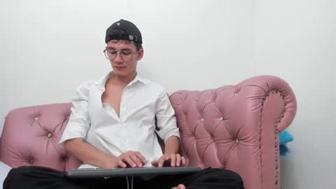 Snapshot of littlemax23 chatting on 10.15.25 MAX online show from 10.15.25