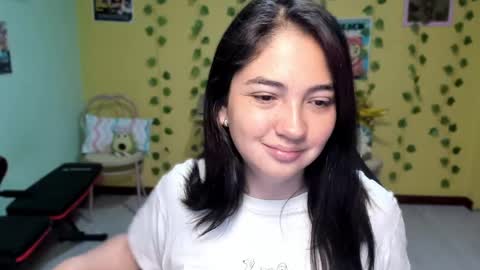Mia  Wednesday to Sunday 730 am to 1030 am Colombian Hour D online show from 05.14.26