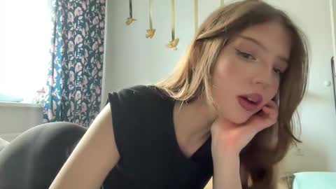 littleprincess3000 online show from 04.25.26