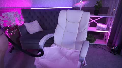 Snapshot of littleshyy chatting on 03.03.26 Masha online show from 03.03.26