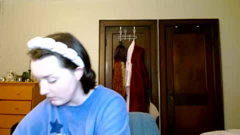 Snapshot of littlestpuppet chatting on 06.02.26 Kori online show from 06.02.26