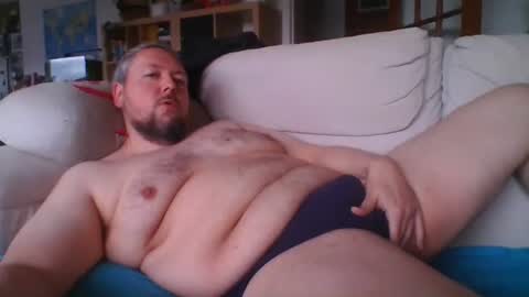 Snapshot of littlesubbear chatting on 05.08.26 littlesubbear online show from 05.08.26