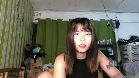 Snapshot of littleyazz_ chatting on 12.22.24 littleyazz_ online show from 12.22.24