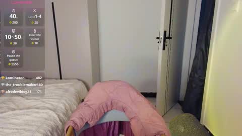 nana online show from 02.21.25