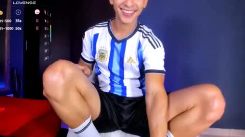 Snapshot of liuscast_22 chatting on 06.17.26 Luis Castro online show from 06.17.26