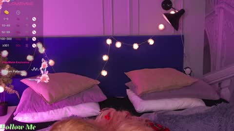 Snapshot of liv_fay chatting on 01.29.25 Liv 3 online show from 01.29.25