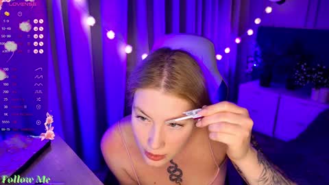 Snapshot of liv_fay chatting on 02.13.25 Liv 3 online show from 02.13.25