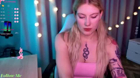 Snapshot of liv_fay chatting on 02.27.25 Liv 3 online show from 02.27.25