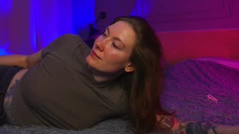 Snapshot of liv_fay chatting on 09.26.25 Liv 3 online show from 09.26.25