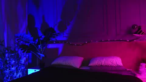 Snapshot of liv_fay chatting on 12.17.25 Liv 3 online show from 12.17.25