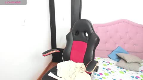 Katalina Novoa. online show from 01.05.25