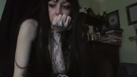Liv Mirage online show from 04.19.26