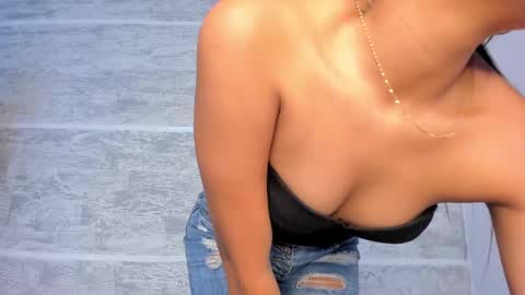 Snapshot of lixy_x chatting on 02.15.25 Lixy x online show from 02.15.25