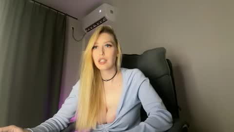 Liya Ray online show from 10.20.25