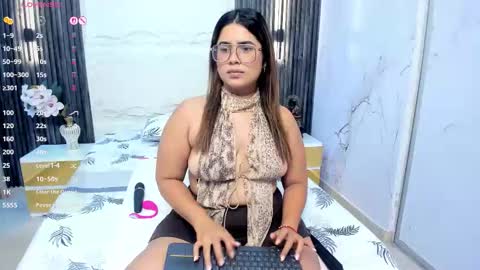 Snapshot of liz_ariza4u chatting on 02.27.26 online show from 02.27.26