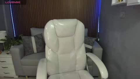 LIZ online show from 11.08.25