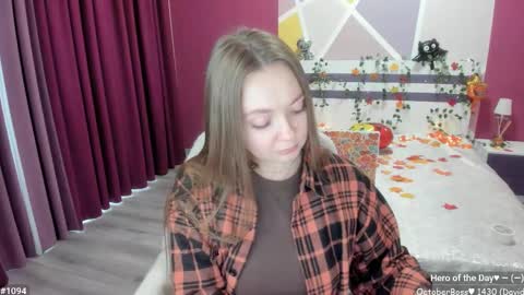 Snapshot of lizaghost chatting on 10.11.25 Girl next door online show from 10.11.25