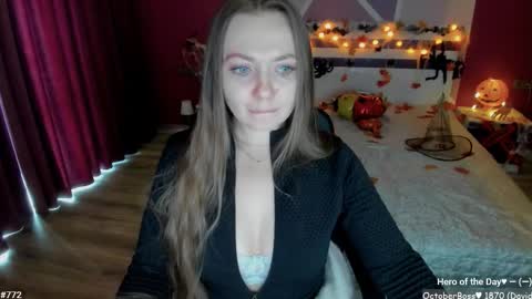 Snapshot of lizaghost chatting on 10.22.25 Girl next door online show from 10.22.25