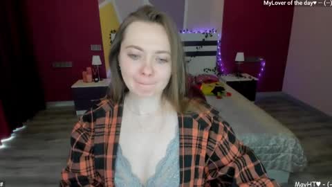Girl next door online show from 05.01.26