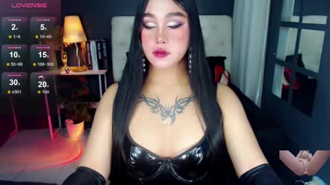 Liza online show from 12.26.24