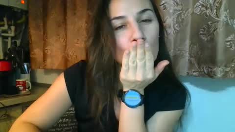 Snapshot of lizalish chatting on 12.16.24 Liza online show from 12.16.24