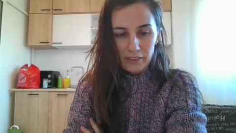 Snapshot of lizalish chatting on 01.16.25 Liza online show from 01.16.25