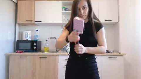 Snapshot of lizalish chatting on 02.10.25 Liza online show from 02.10.25