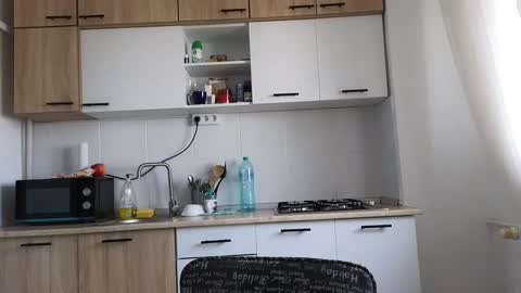 Snapshot of lizalish chatting on 03.11.25 Liza online show from 03.11.25