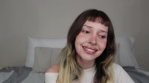 Snapshot of lizgein chatting on 05.20.26 lizgein online show from 05.20.26