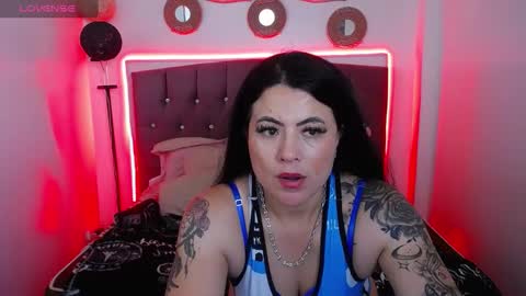 Snapshot of lizha_milf chatting on 12.17.24 Lizha  online show from 12.17.24