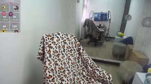 Snapshot of lizha_milf chatting on 02.10.25 Lizha  online show from 02.10.25