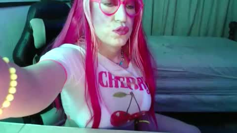 Snapshot of lizicherystrawbery chatting on 03.22.26 Lizi Chery Strawbery online show from 03.22.26