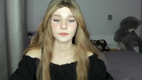 lizza_a online show from 04.07.26