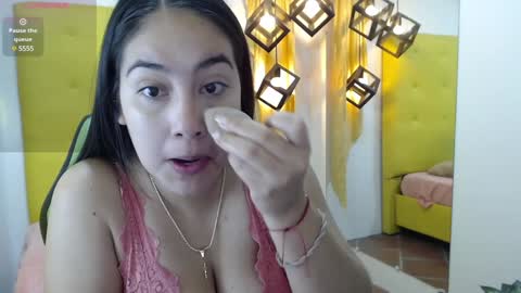 Snapshot of lizzaxs chatting on 12.24.24 lizza online show from 12.24.24