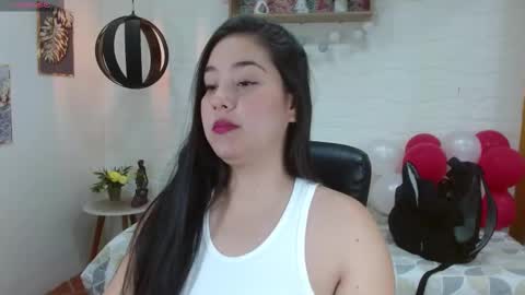 Snapshot of lizzaxs chatting on 02.21.25 lizza online show from 02.21.25