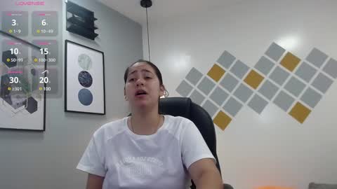 Snapshot of lizzaxs chatting on 03.11.25 lizza online show from 03.11.25