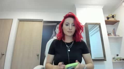lizzdoux online show from 10.04.25