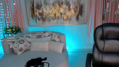 Lizzi  online show from 02.12.25