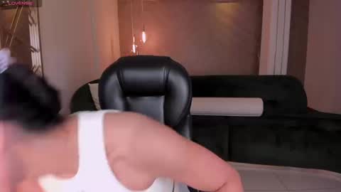 Lizzi  online show from 09.10.25