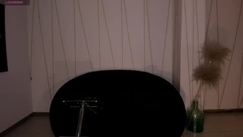 Lizzi  online show from 11.23.25