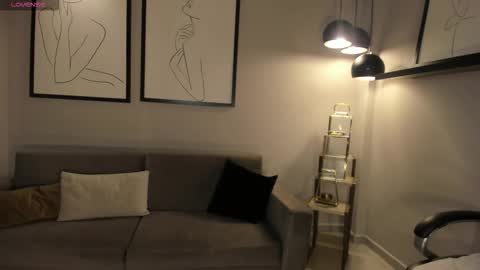 Lizzi  online show from 01.05.26