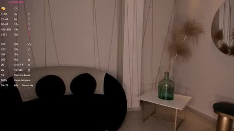 Lizzi  online show from 02.07.26