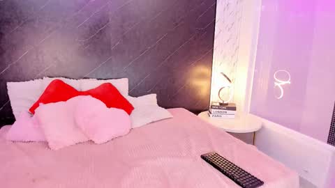 I am Lizz online show from 10.22.25